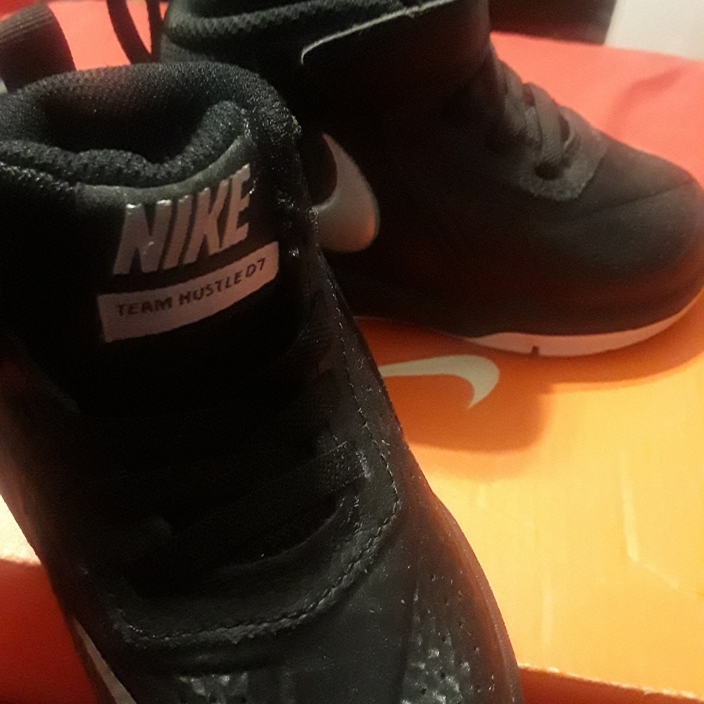 Nike toddler sneakers